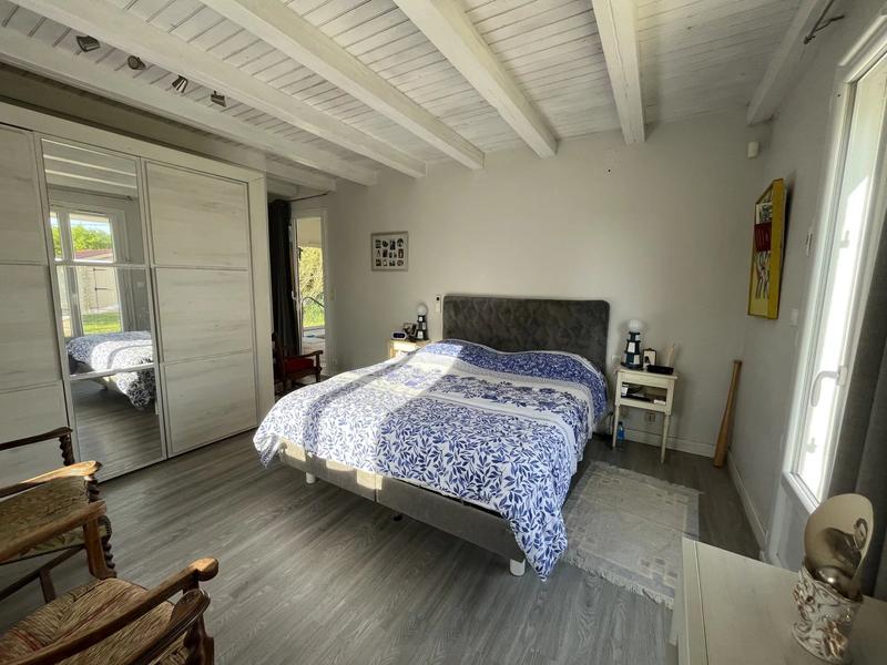 Maison - 203 m² - 7 pièces