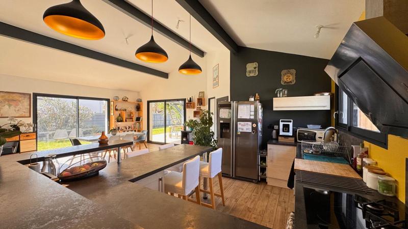 Villa - 140 m² - 6 pièces