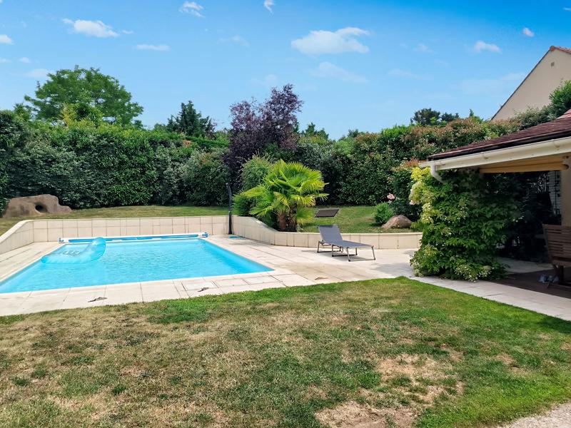 Maison - 171 m² - 8 pièces