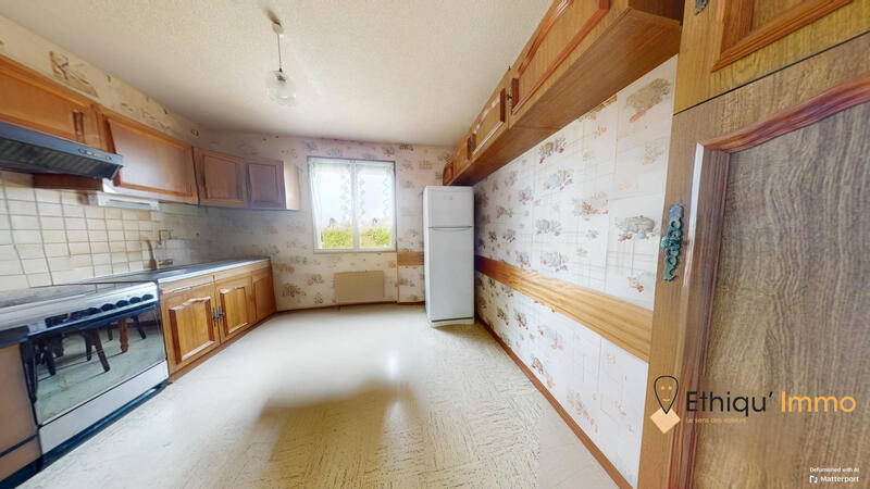 Maison - 99 m² - 6 pièces