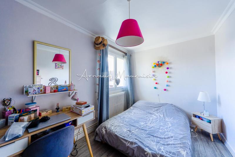 Appartement - 137 m² - 6 pièces