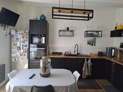 Appartement - 85 m² - 3 pièces