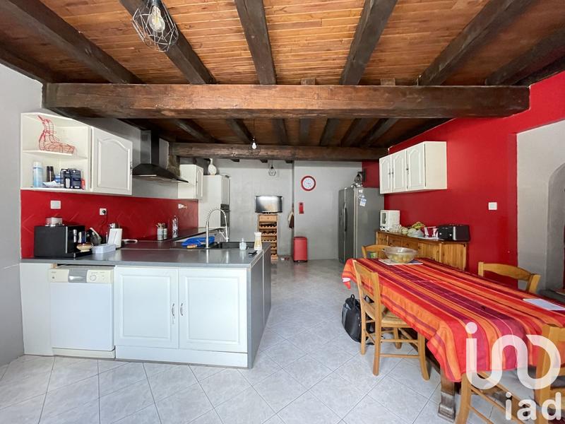 Maison - 201 m² - 6 pièces