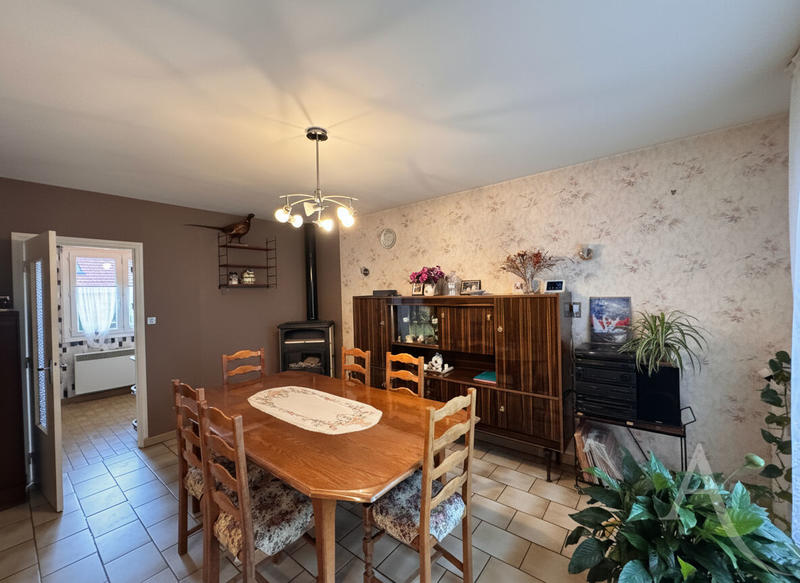 Maison - 100 m² - 6 pièces