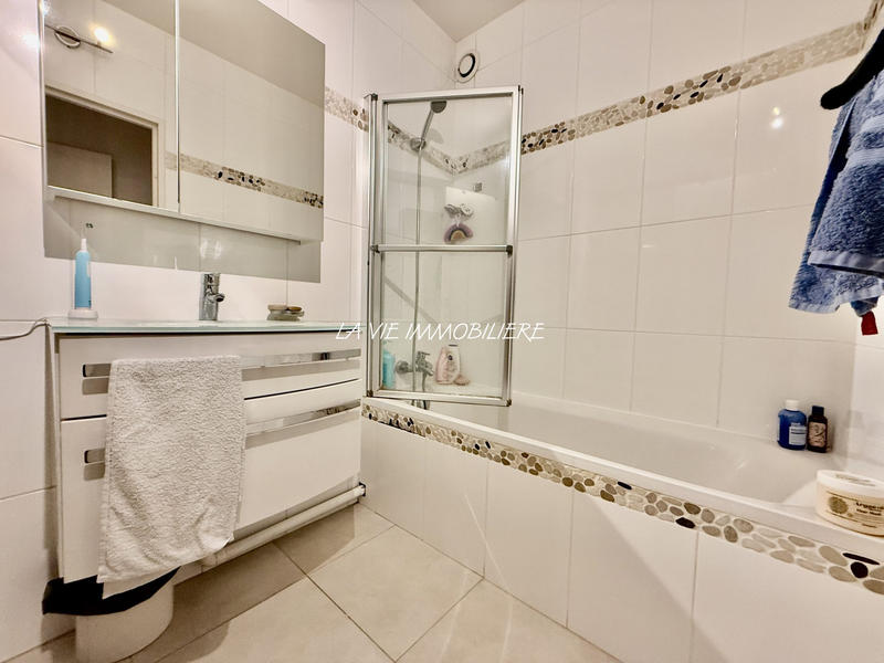 Appartement - 92 m² - 3 pièces