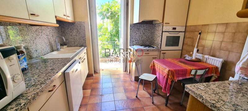 Maison - 308 m² - 13 pièces