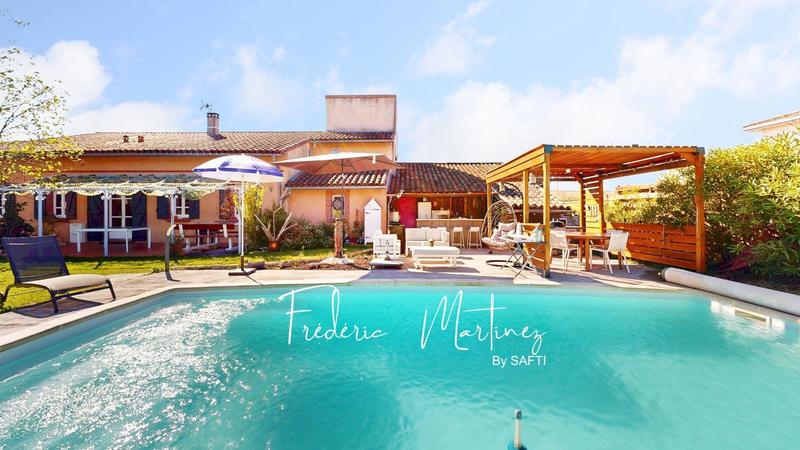 Maison - 205 m² - 8 pièces