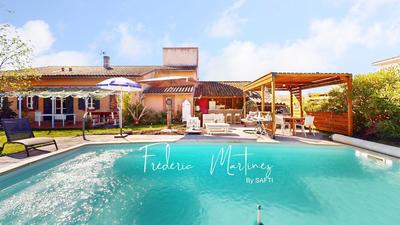 Maison - 205 m² - 8 pièces