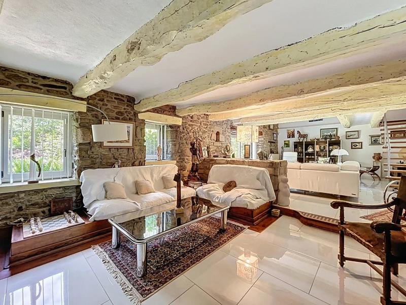 Longère - 194 m² - 5 pièces