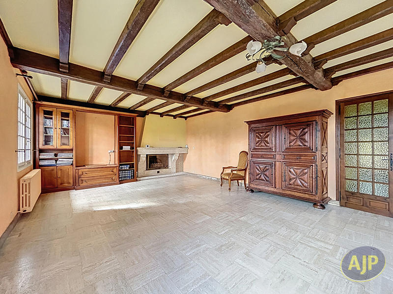 Maison - 191 m² - 5 pièces