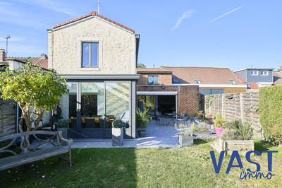 Maison - 194 m² - 5 pièces