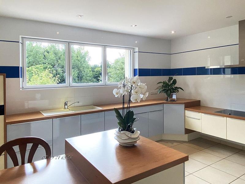 Maison - 170 m² - 5 pièces