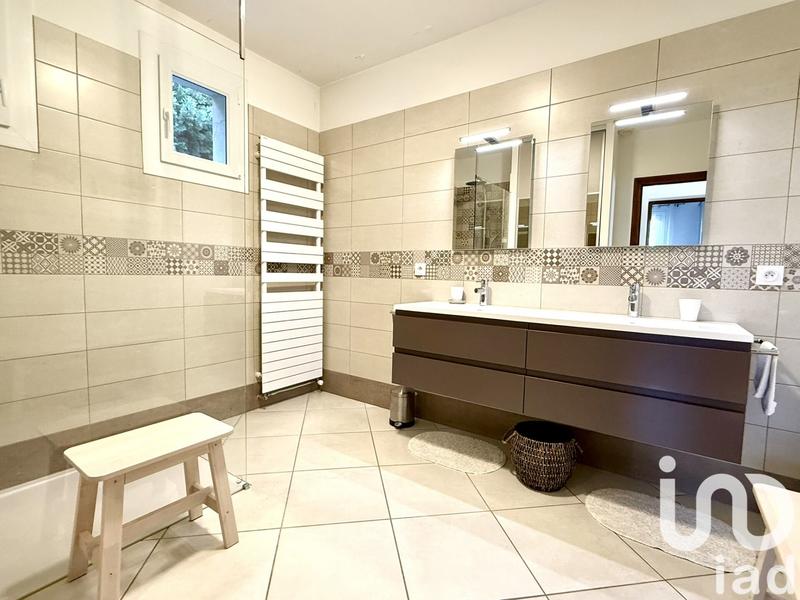 Maison - 173 m² - 7 pièces