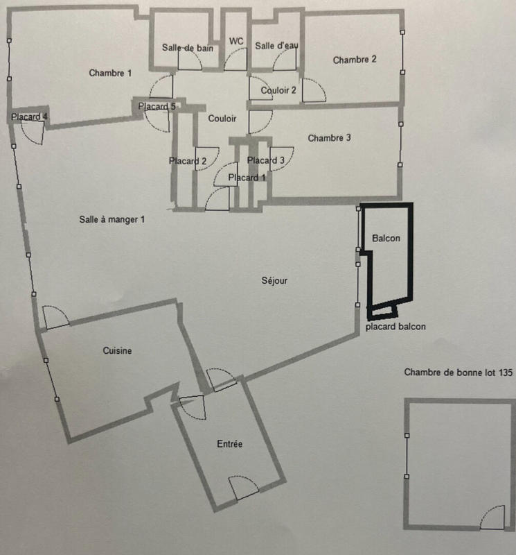 Appartement - 139 m² - 5 pièces