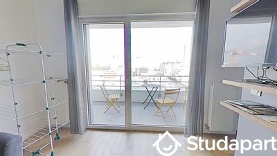 Chambre - 77 m² - 1 pièce