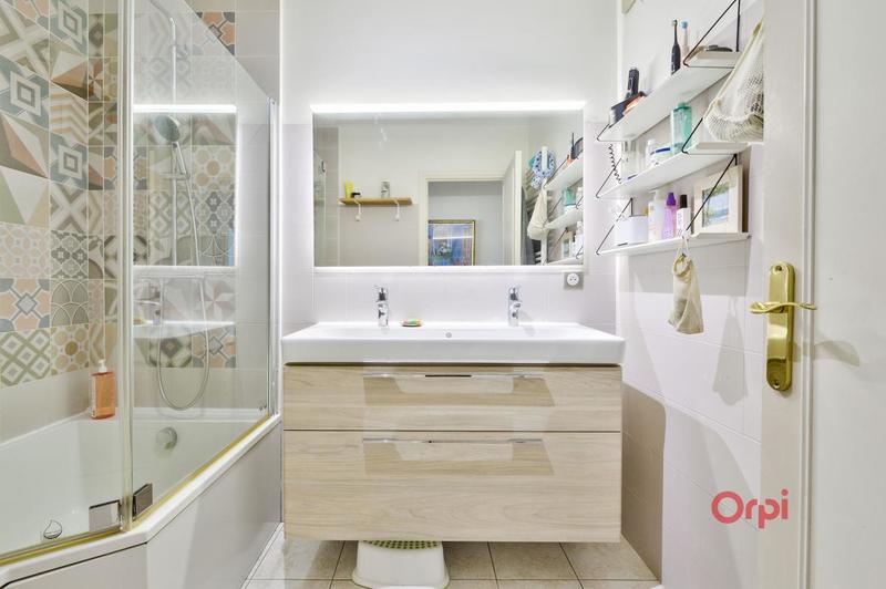 Appartement - 93 m² - 4 pièces