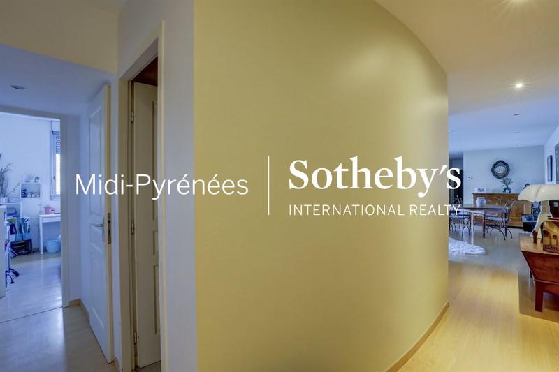 Appartement - 130 m² - 5 pièces