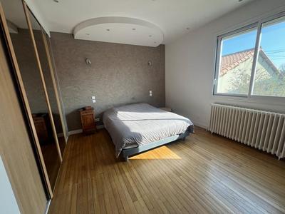 Maison - 96 m² - 5 pièces