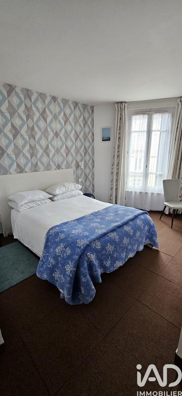 Maison - 356 m² - 15 pièces