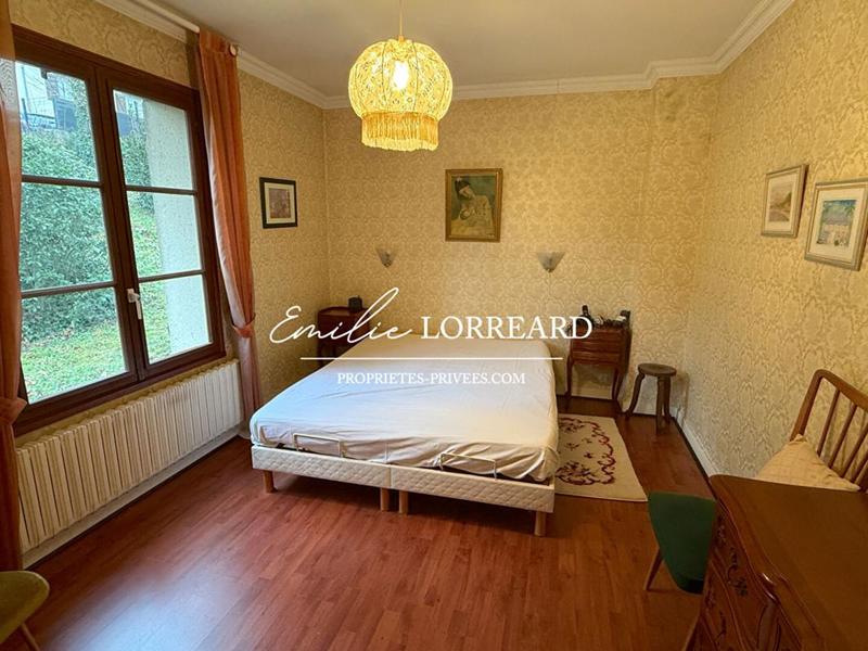 Maison - 143 m² - 6 pièces