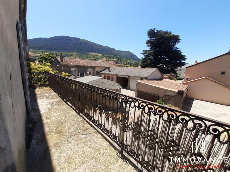 Immeuble - 1 272 m²