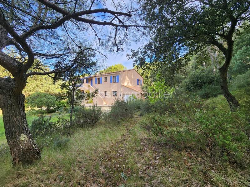 Villa - 220 m² - 10 pièces