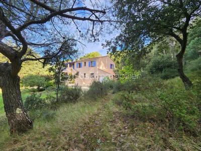 Villa - 220 m² - 10 pièces