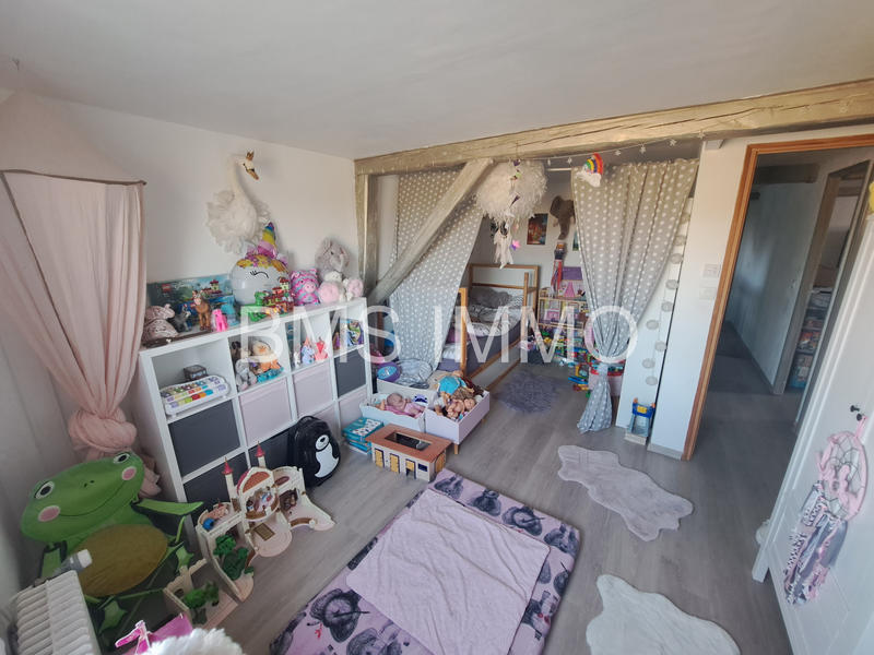 Maison - 208 m² - 7 pièces