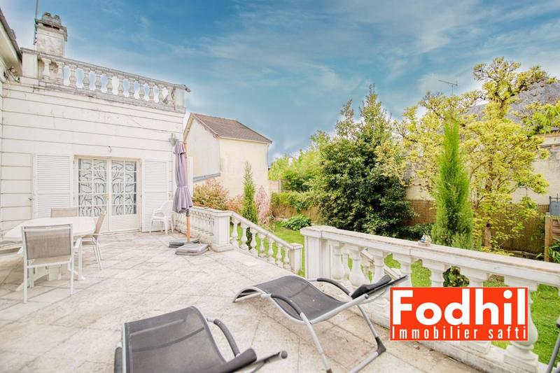 Maison - 138 m² - 5 pièces