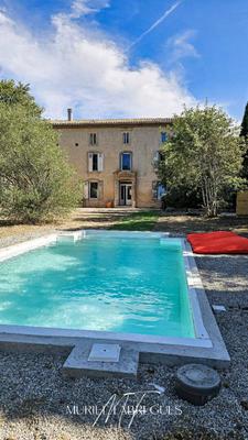 Maison - 373 m² - 10 pièces