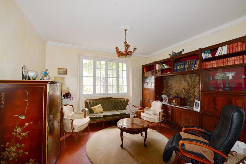 Maison - 211 m² - 6 pièces