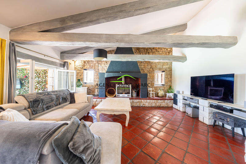 Maison - 208 m² - 5 pièces