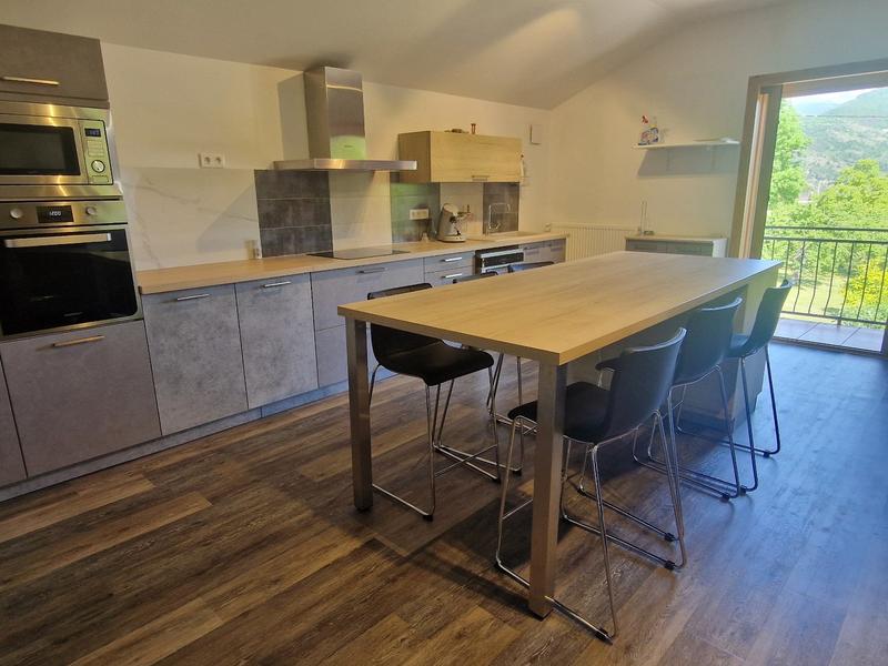 Maison - 340 m² - 12 pièces