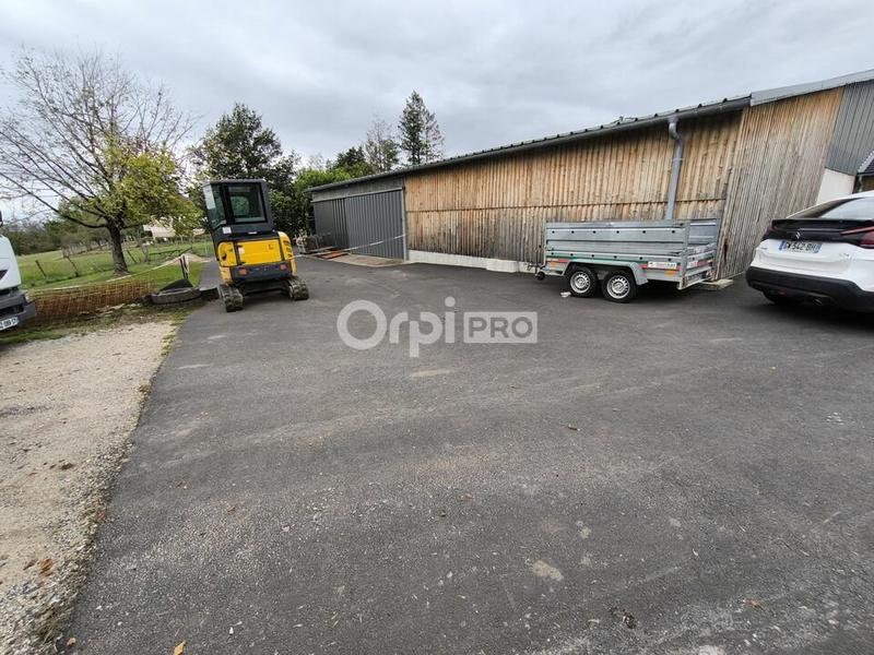 Bureau - 180 m² - 1 pièce