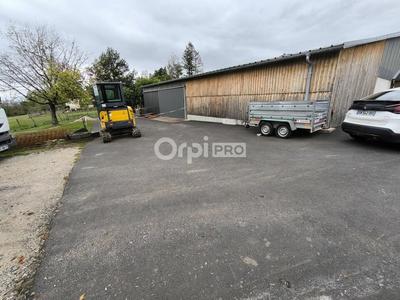 Bureau - 180 m² - 1 pièce