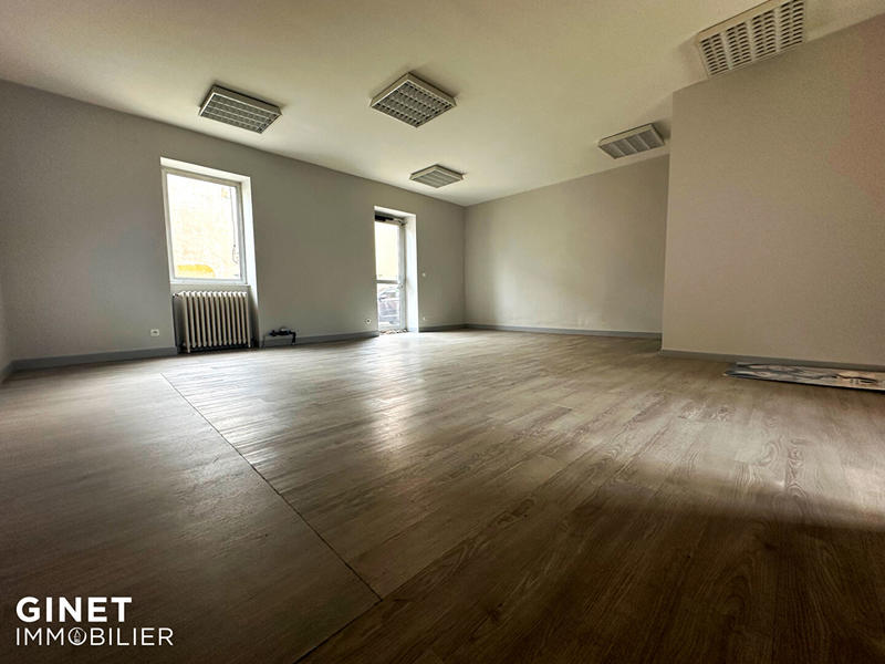 Maison - 217 m² - 7 pièces