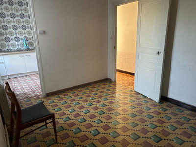 Maison - 111 m² - 8 pièces