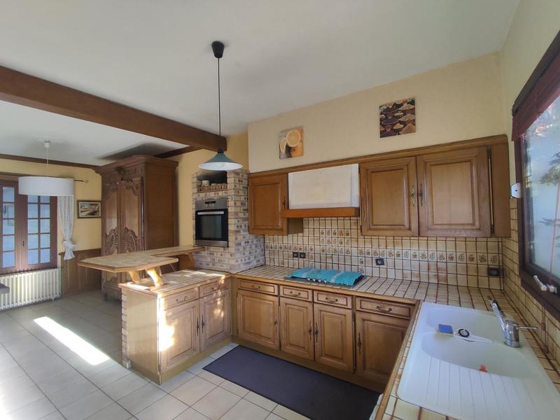 Maison - 215 m² - 8 pièces