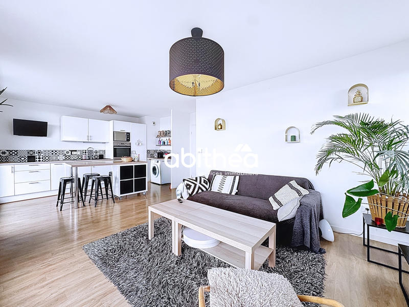 Appartement - 65 m² - 3 pièces