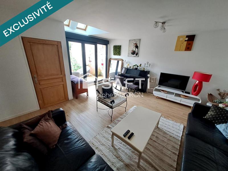 Maison - 210 m² - 7 pièces