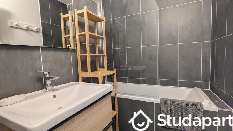 Chambre - 16 m² - 1 pièce