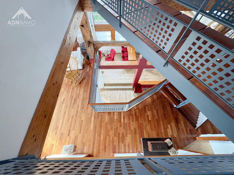 Maison - 280 m² - 6 pièces