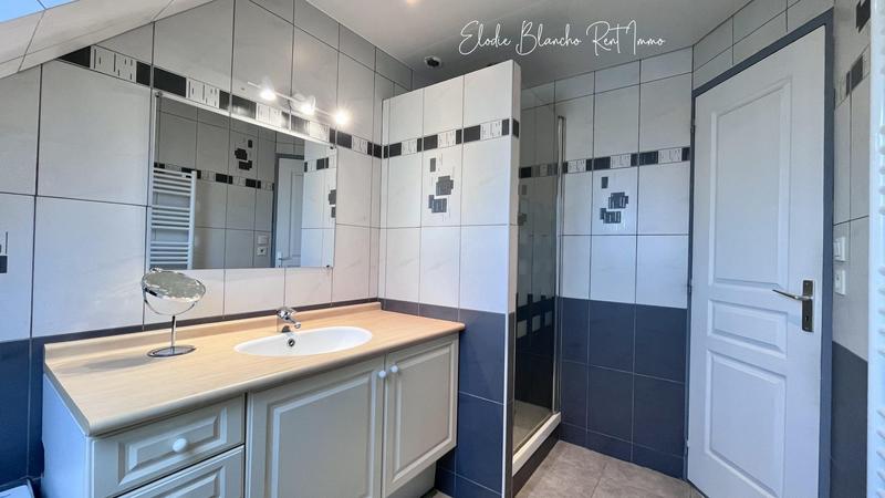 Maison - 84 m² - 4 pièces