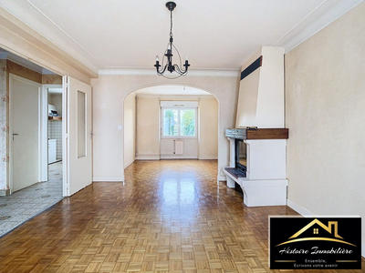 Maison - 89 m² - 5 pièces