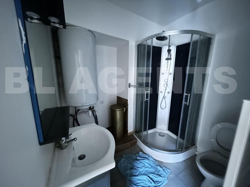 Local commercial - 54 m² - 4 pièces