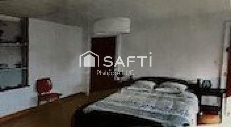 Maison de maîtres - 212 m² - 12 pièces