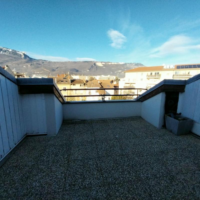 Appartement ancien - 73 m² - 3 pièces