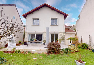 Maison - 120 m² - 5 pièces