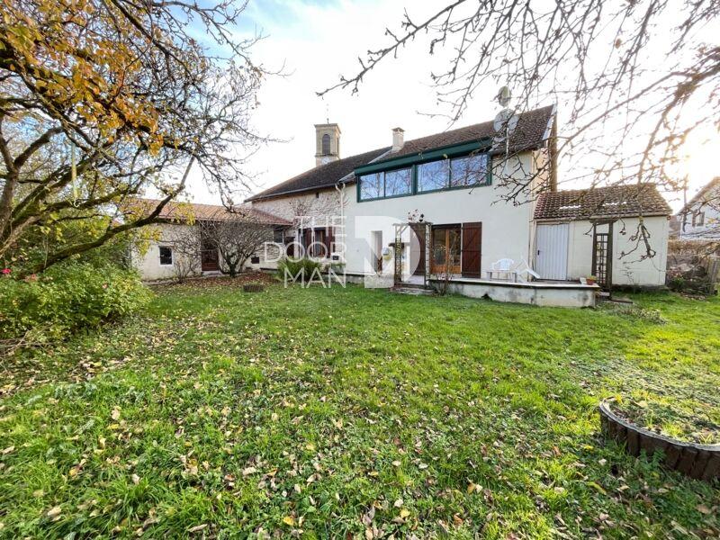 Maison - 165 m² - 7 pièces