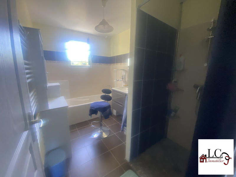 Maison - 95 m² - 4 pièces